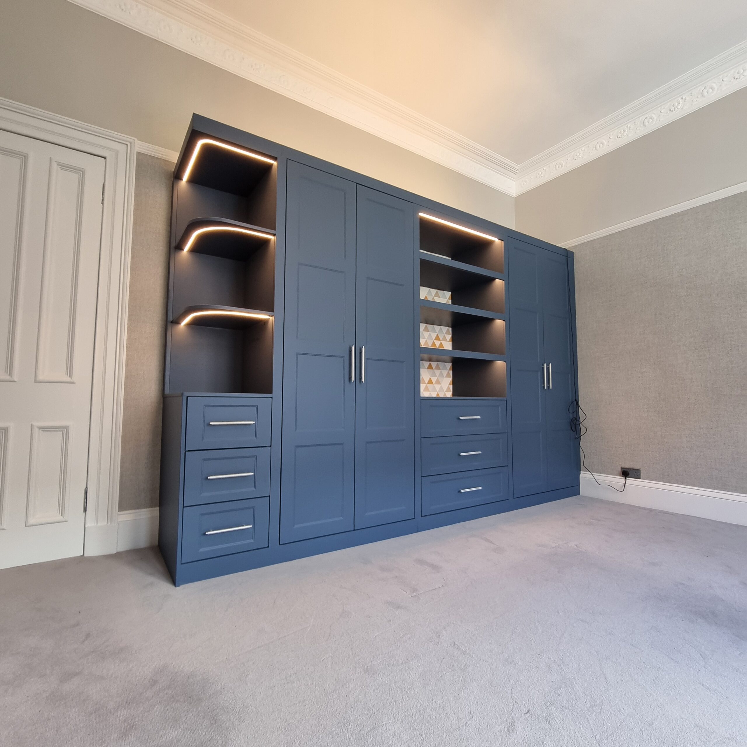 Kingsborough Gardens, Children’s Wardrobe